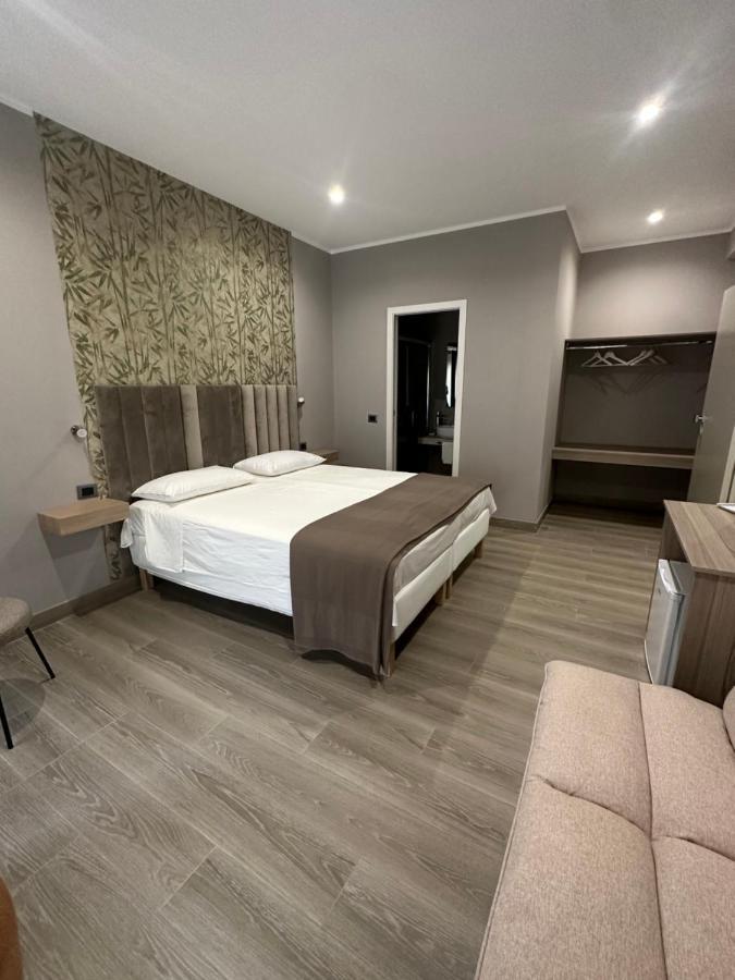 B&B Sanem Luxury Rooms Gioia Tauro Bagian luar foto