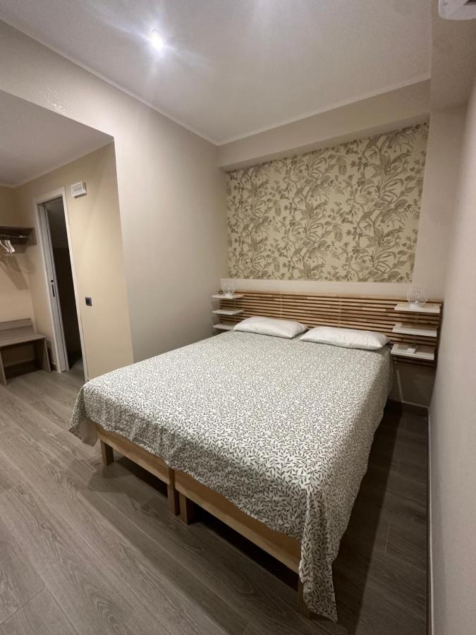 B&B Sanem Luxury Rooms Gioia Tauro Bagian luar foto