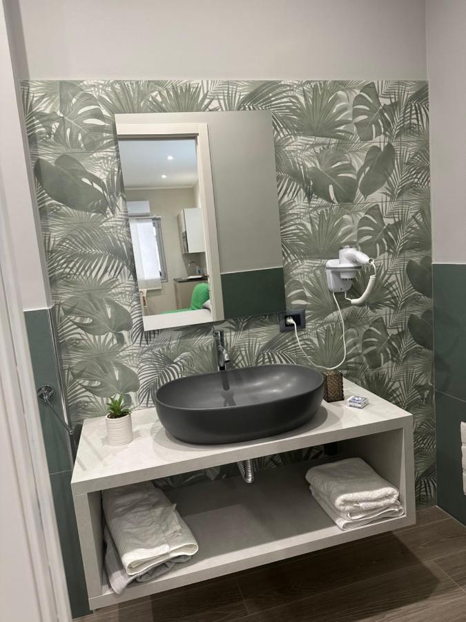 B&B Sanem Luxury Rooms Gioia Tauro Bagian luar foto