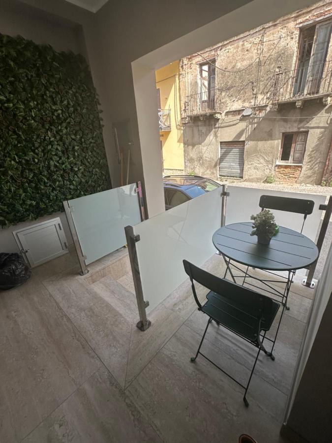 B&B Sanem Luxury Rooms Gioia Tauro Bagian luar foto