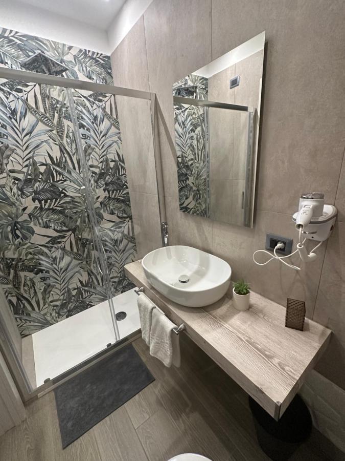 B&B Sanem Luxury Rooms Gioia Tauro Bagian luar foto